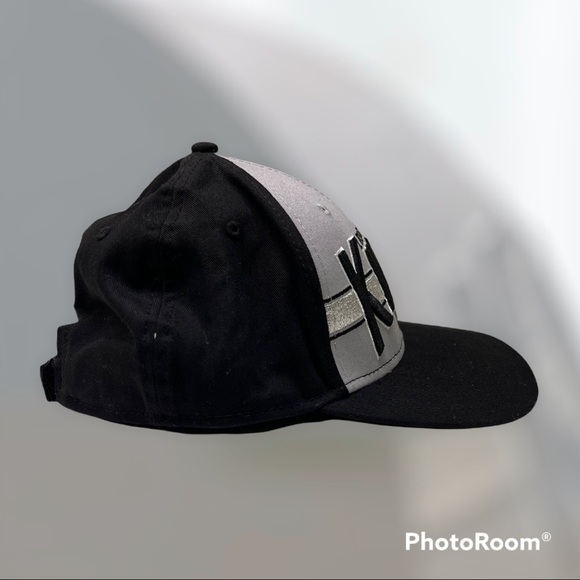 LA Kings baseball cap - Picture 3 of 5